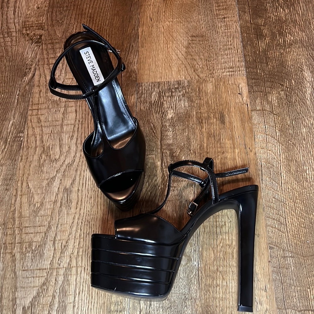 Steve Madden Lola Platform, Black Size 9.5, worn once